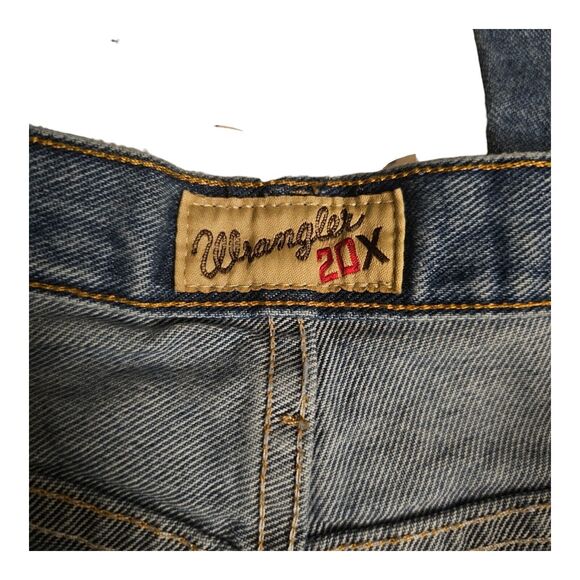 WRANGLER 20X Men's 42x30 Style 22 Denim Jeans - Picture 2 of 7